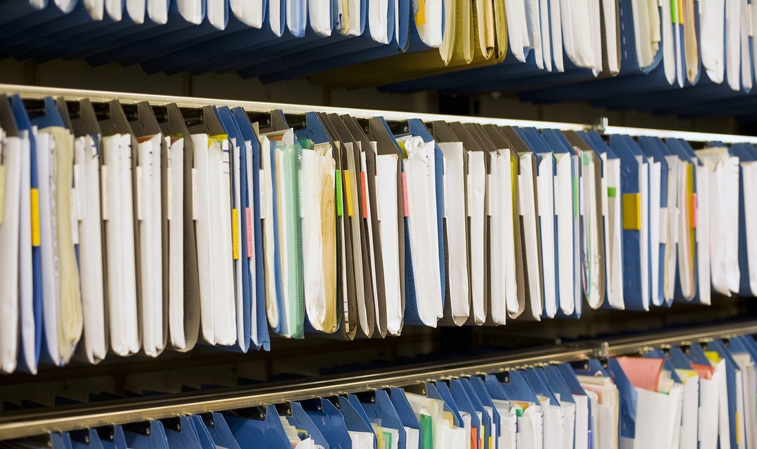 « des points de vue différents nécessitent des systèmes différents d’organisation de l’information ». (Pixabay) gestion-connaissances-bureau
