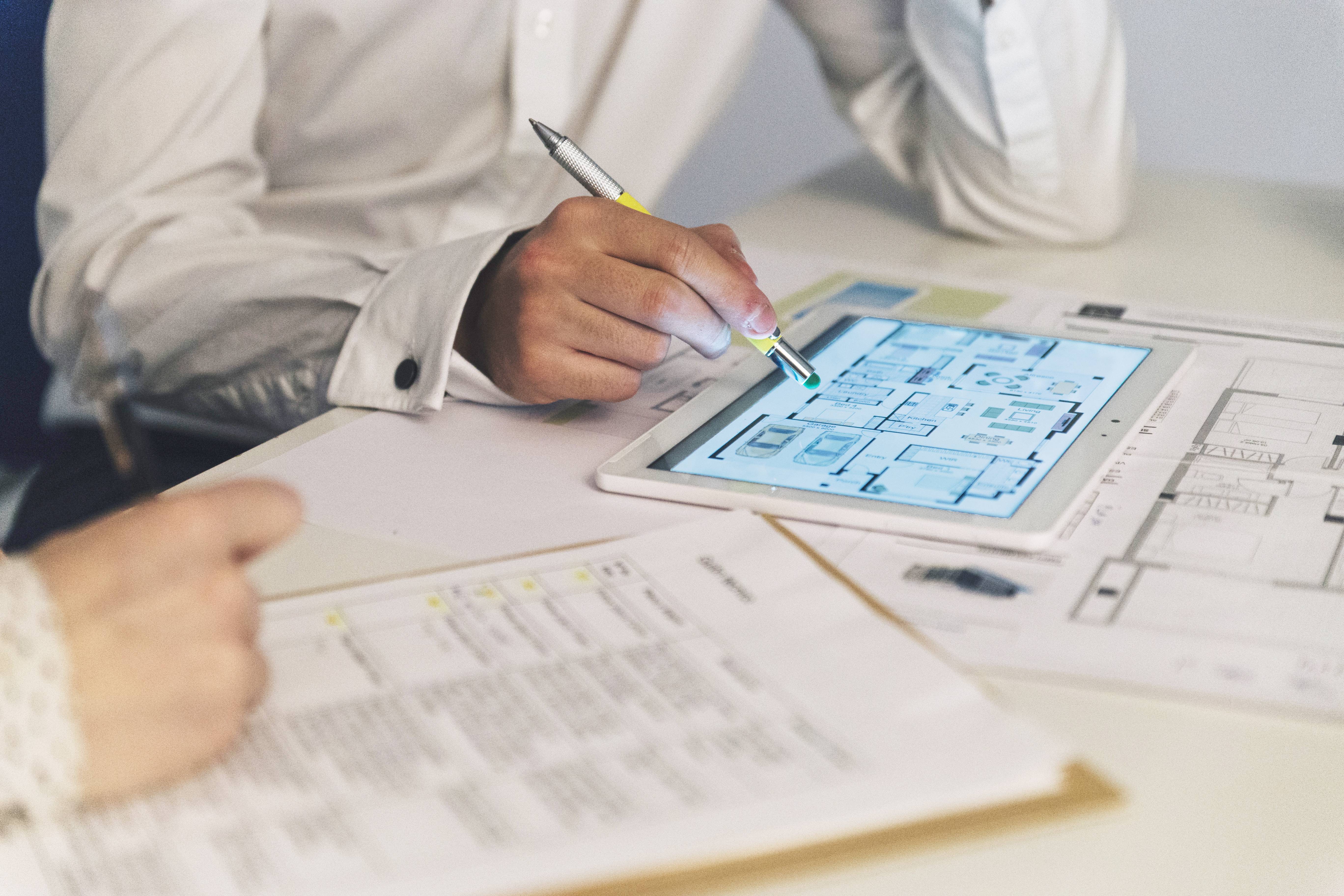Avec une approche Data Centric, on libère l’application de ces contraintes. Toutes les informations liées au projet ne sont ainsi plus stockées dans l’application de gestion, en revanche, il est possible d’aller les “chercher” dans d’autres SI.