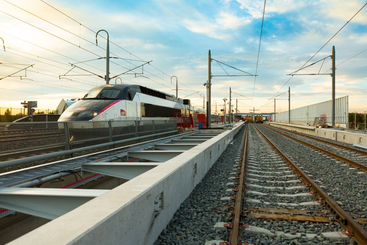 Ligne Avignon TGV - RFFCAPA Pictures Ph.Giraud