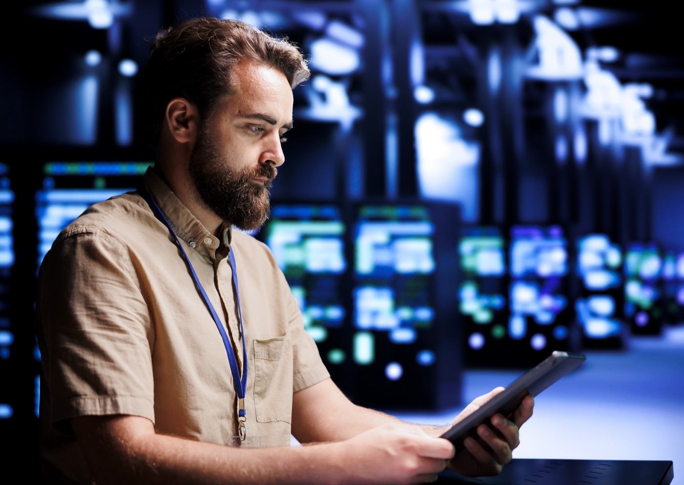 Quels sont les 5 métiers les plus recherchés en 2024 ? (freepik/DC studio) 35-dirigeants-français-envisagent-recruter-postes-IT-2024