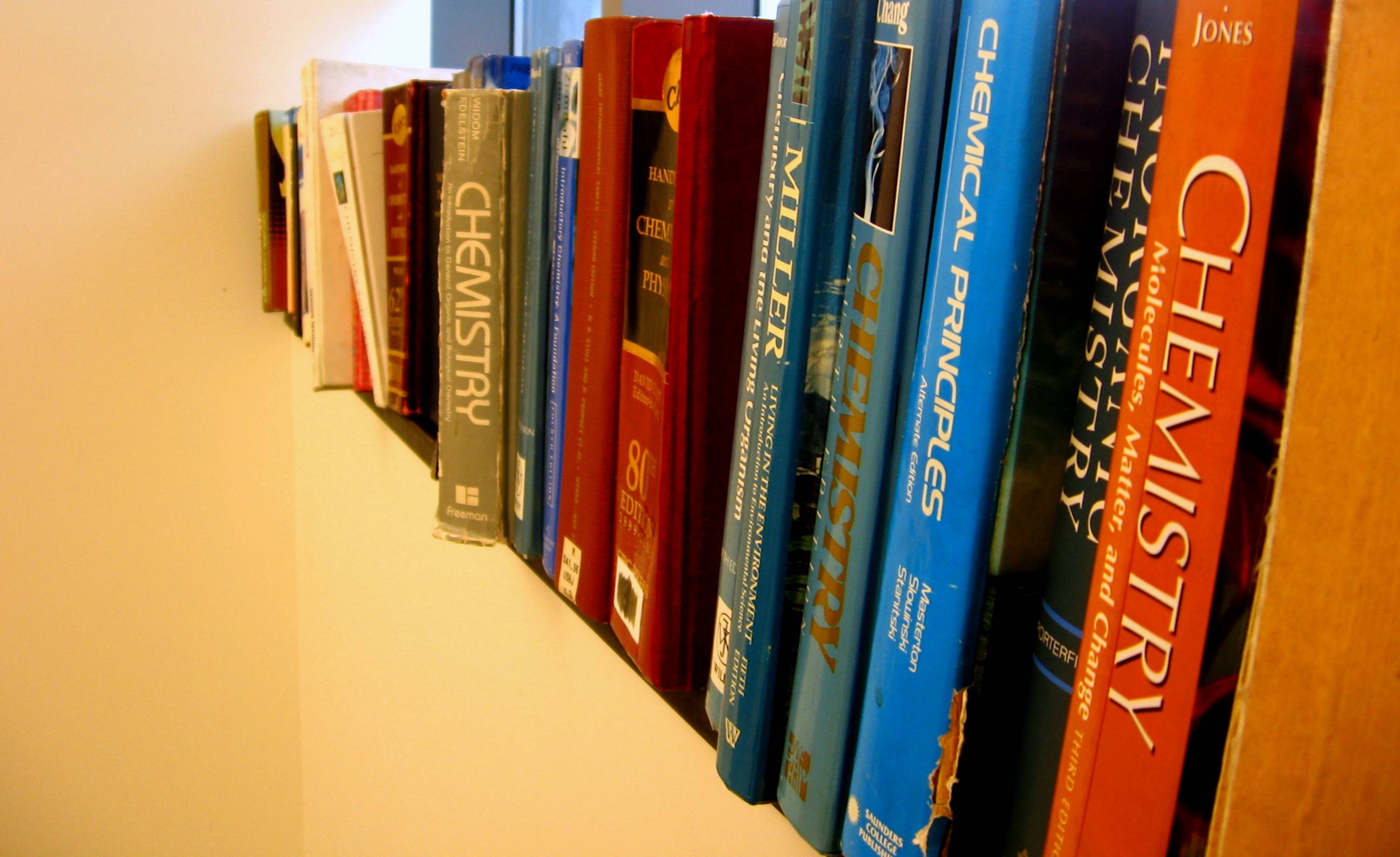 De la production à l'édition scientifique, le rapprochement est en cours (Amy Loves Yah / VisualHunt)