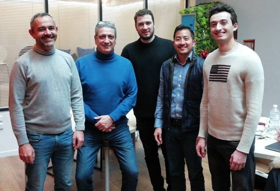 L'équipe de Share.Place. De gauche à droite : Fabrice Bonan (CPO et cofondateur), François Chiche (CRO et cofondateur), Michael Chiche (VP engineering), Michel Vongnarath (directeur marketing) et Leo Cohen (customer success). (DR) equipe-share.place