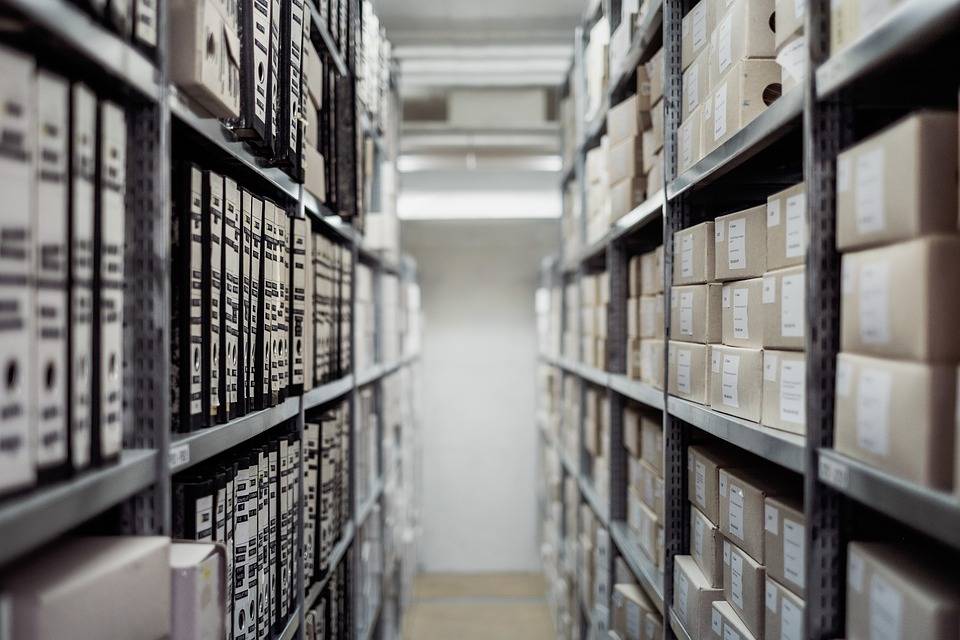 Les Archives nationales de France ont été créées par décret en 1790. crédits : pixabay.com archives_france