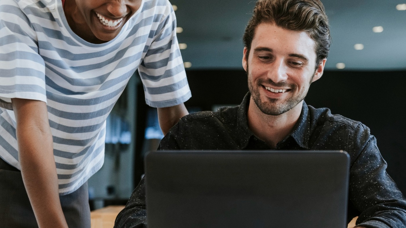 Pour chercher à automatiser ses processus et workfow au maximum, on peu se tourner vers un outil de robotic process automation (RPA) (Freepik/rawpixel.com) automatiser-processus-workflow