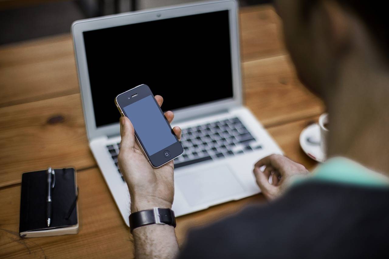 Smartphone : une question de mobilité et de gouvernance. Smartphone : une question de mobilité et de gouvernance