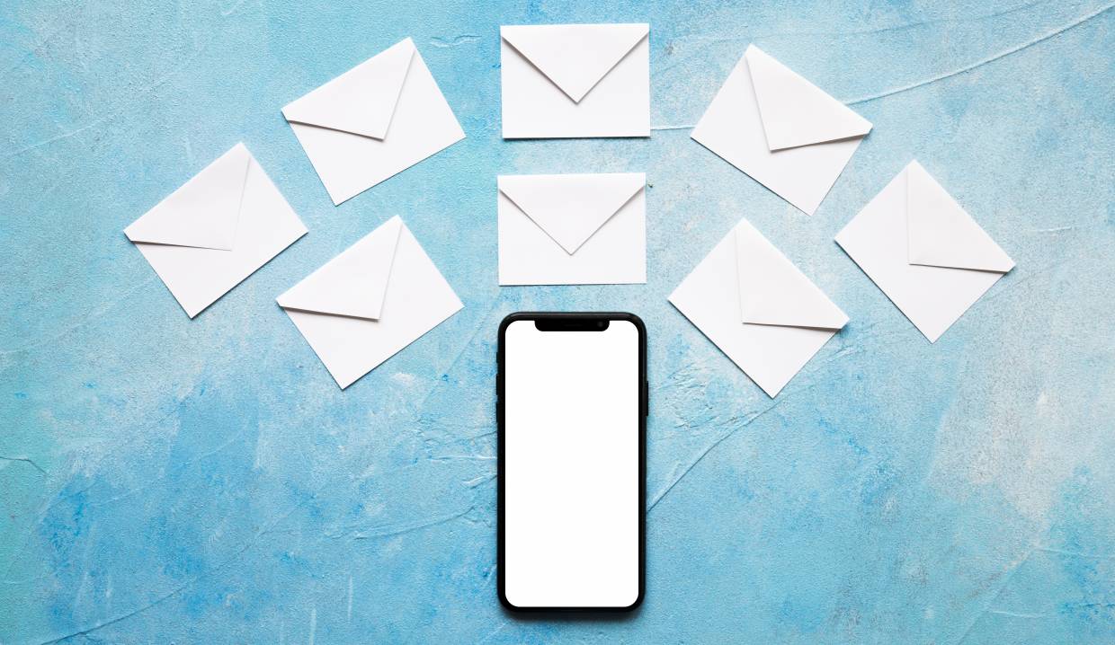 courrier-papier-email-anthony-mahe