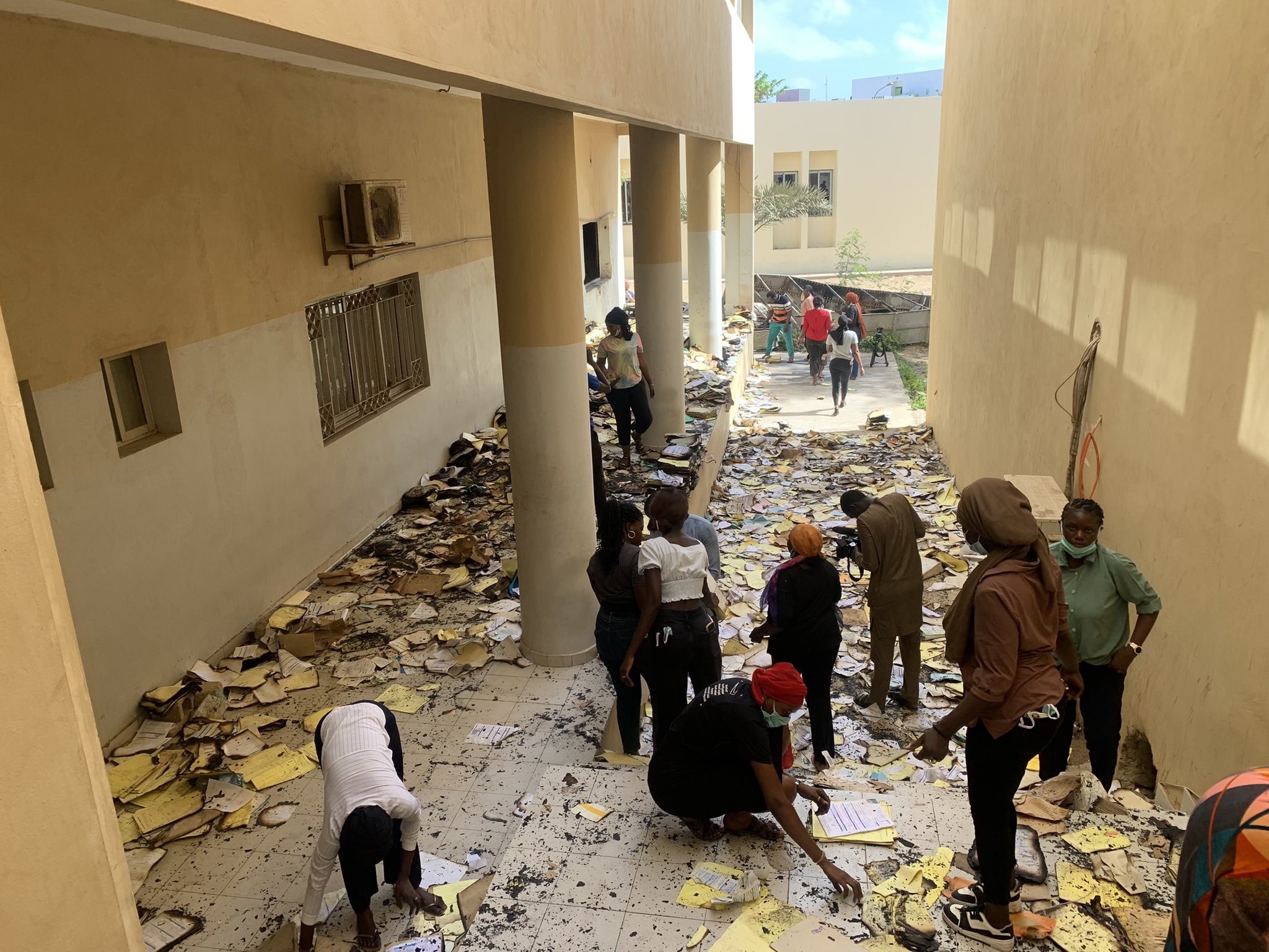 Sénégal : les archives de la faculté des lettres de Dakar incendiées