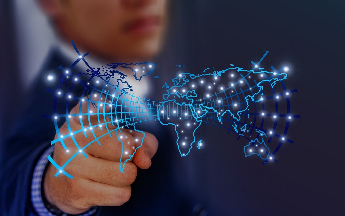 Les métiers dédiés à la gouvernance des données nécessitent un parcours professionnel souvent technique, avec différents degrés d’expérience et ayant parfois acquis préalablement de l’expérience. (Pixabay) data-differents-metiers-qui-fait-quoi