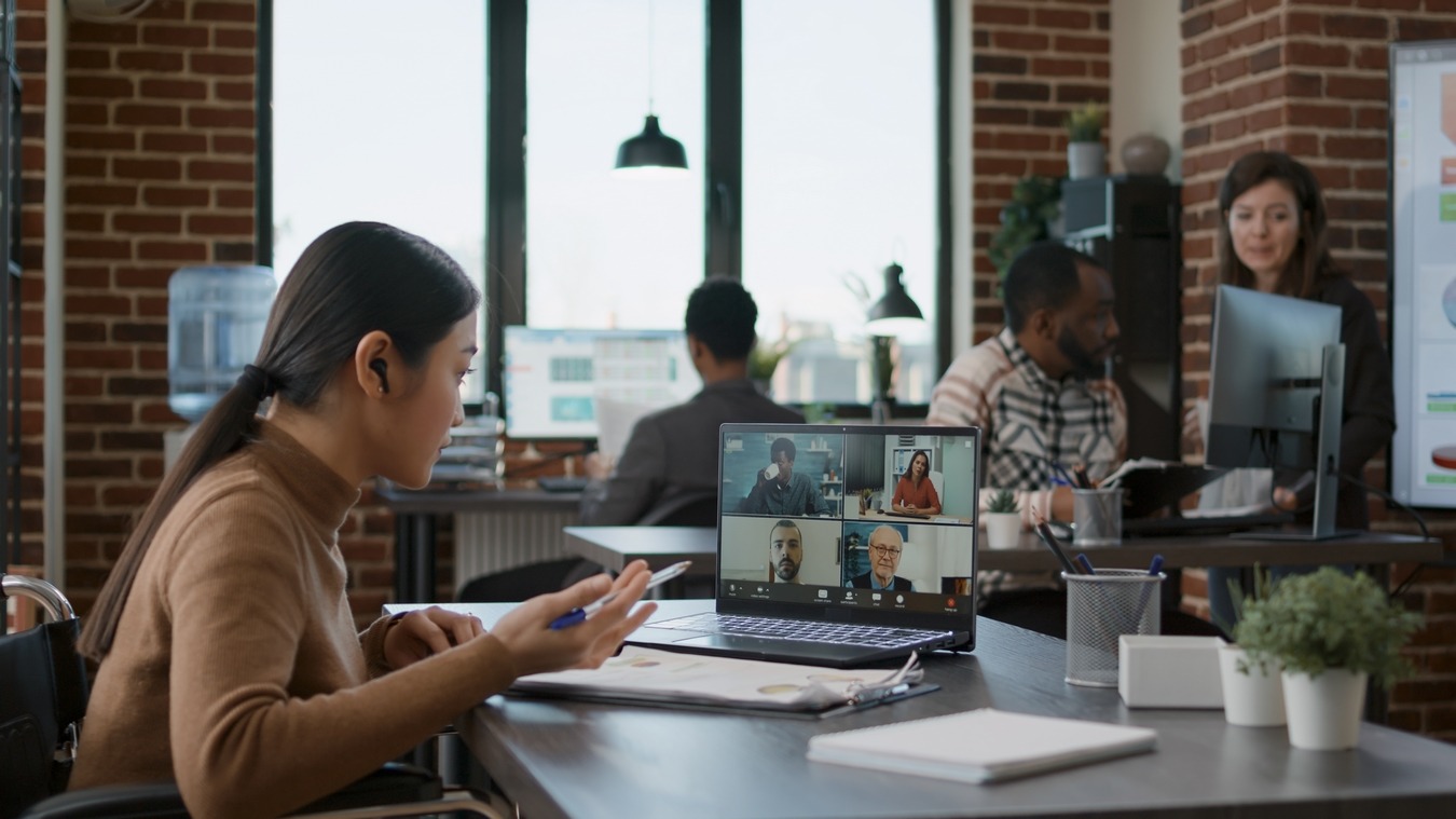 Selon plusieurs études (McKinsey & Company, Business Harvard Review...), environ 70 % des projets de conduite du changement se soldent par un échec. (DCStudio/Freepik) digital-workplace-deploiement-methode-conduite-changement
