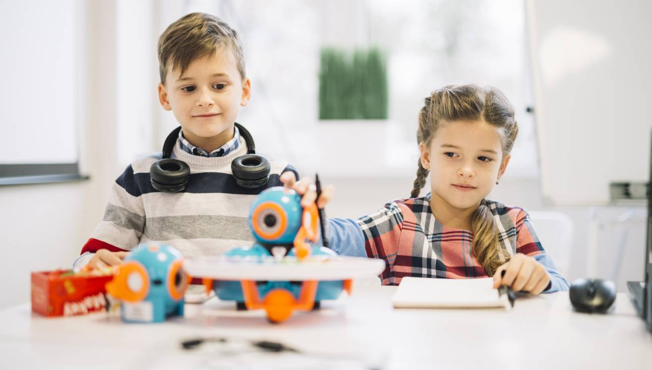 enfant-robot-metier-futur