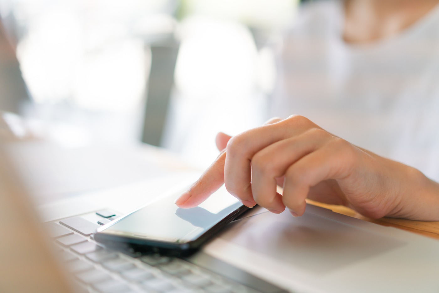 Quadient affirme que "cette immatriculation marque l'aboutissement de plusieurs années d'investissement et de développements techniques et commerciaux pour être aujourd’hui un acteur dans la dématérialisation". (freepikjannoon028) Facture-electronique-Quadient-immatriculation-PDP