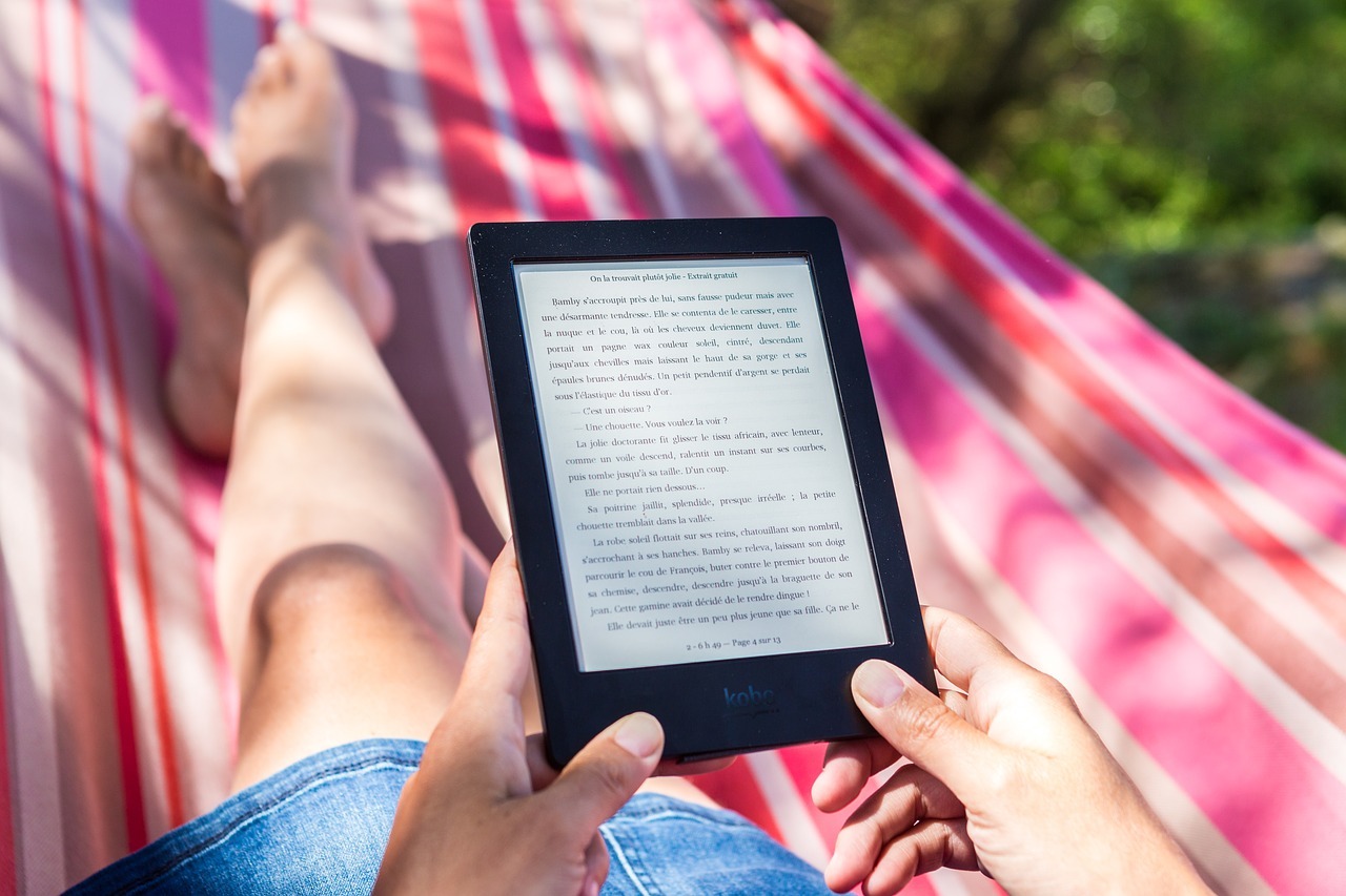 L’abonnement est fixé à 9,99 euros par mois et comprend un essai gratuit de 14 jours (Pixabay / Perfecto_Capucine) La Fnac et Rakuten Kobo lancent un service d'abonnement aux livres numériques