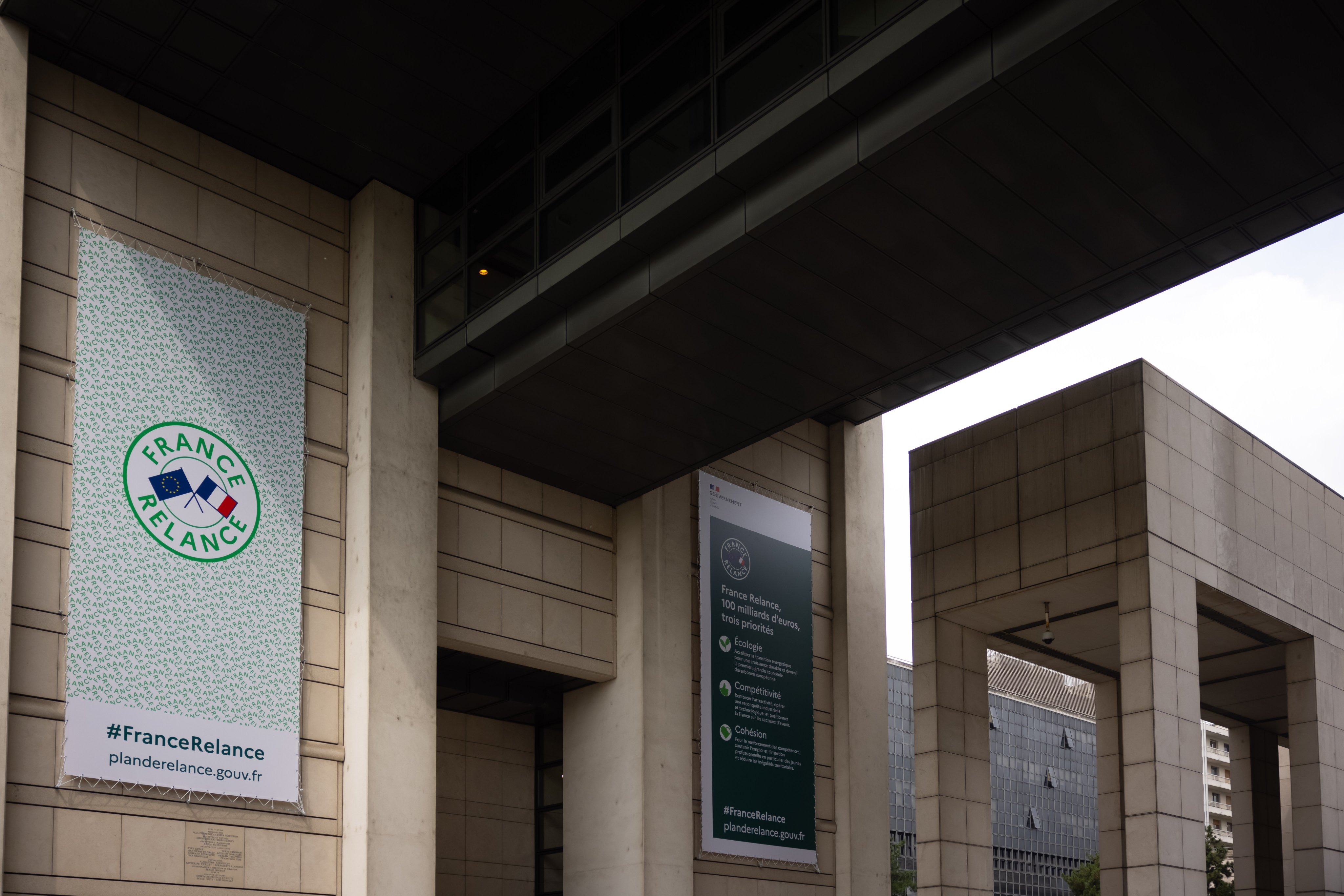 Le numérique représente 10 % du plan de relance de 100 milliards décidé par le gouvernement (Ministère de l'économie) Plan de relance : 10 milliards pour la numérisation de l'économie française