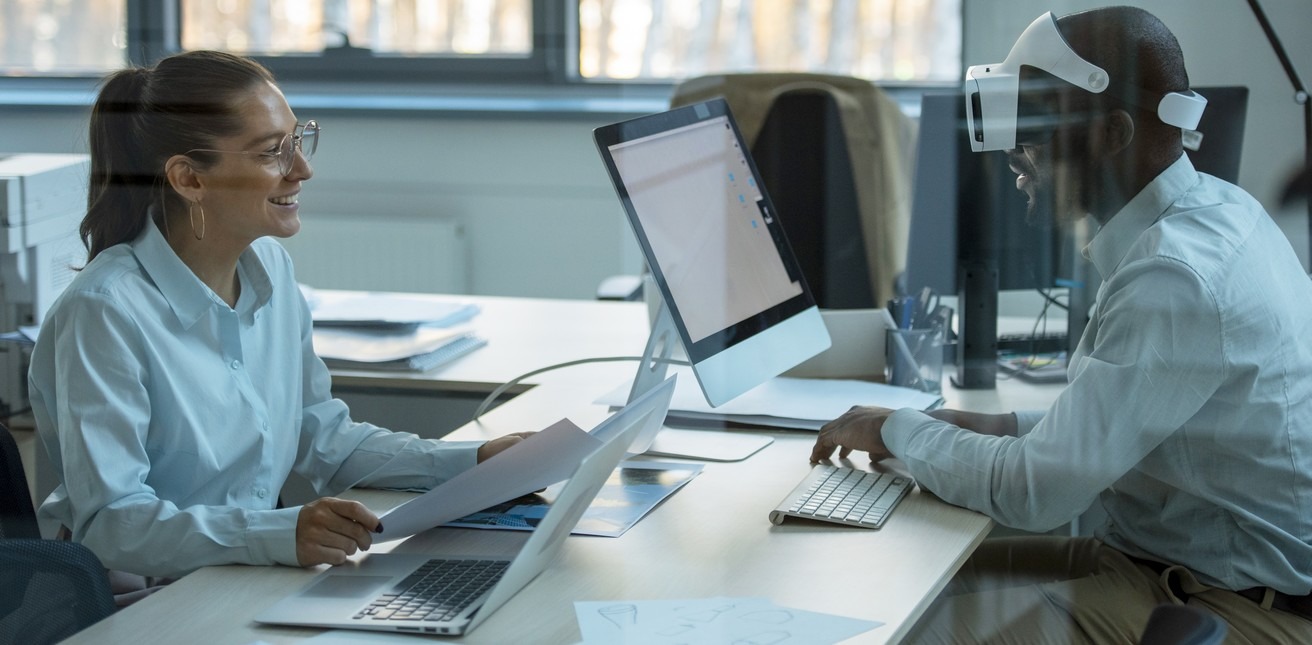 L'IA générative est vectrice de changement et d'adaptation pour les professionnels (Freepik). ia-generatives-defis-professionnels