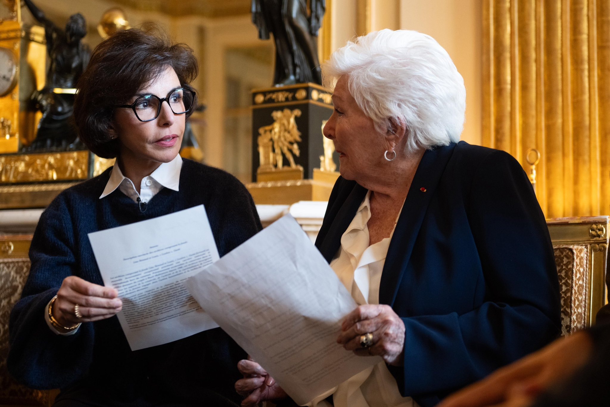 Rachida Dati et Line Renaud le 12 mai 2025 au ministère de la Culture (X/Rachida Dati) Line-Renaud-fait-don-archives-Archives-nationales