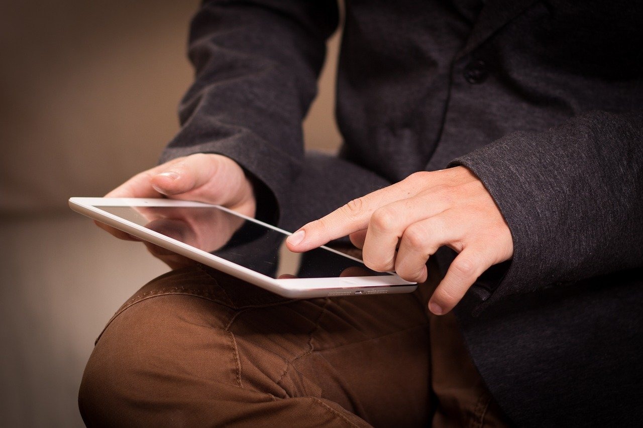 Un nouveau venu sur le marché florissant de la signature électronique (Pixabay / niekverlaan) SignPDF, la nouvelle solution de signature électronique d'Avanquest