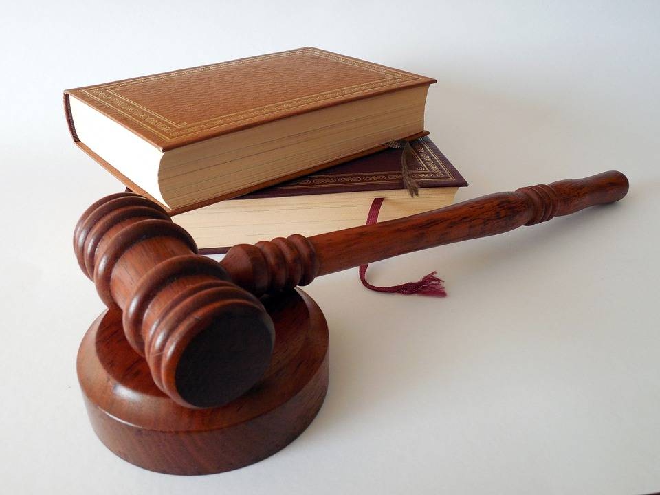 tribune_droit