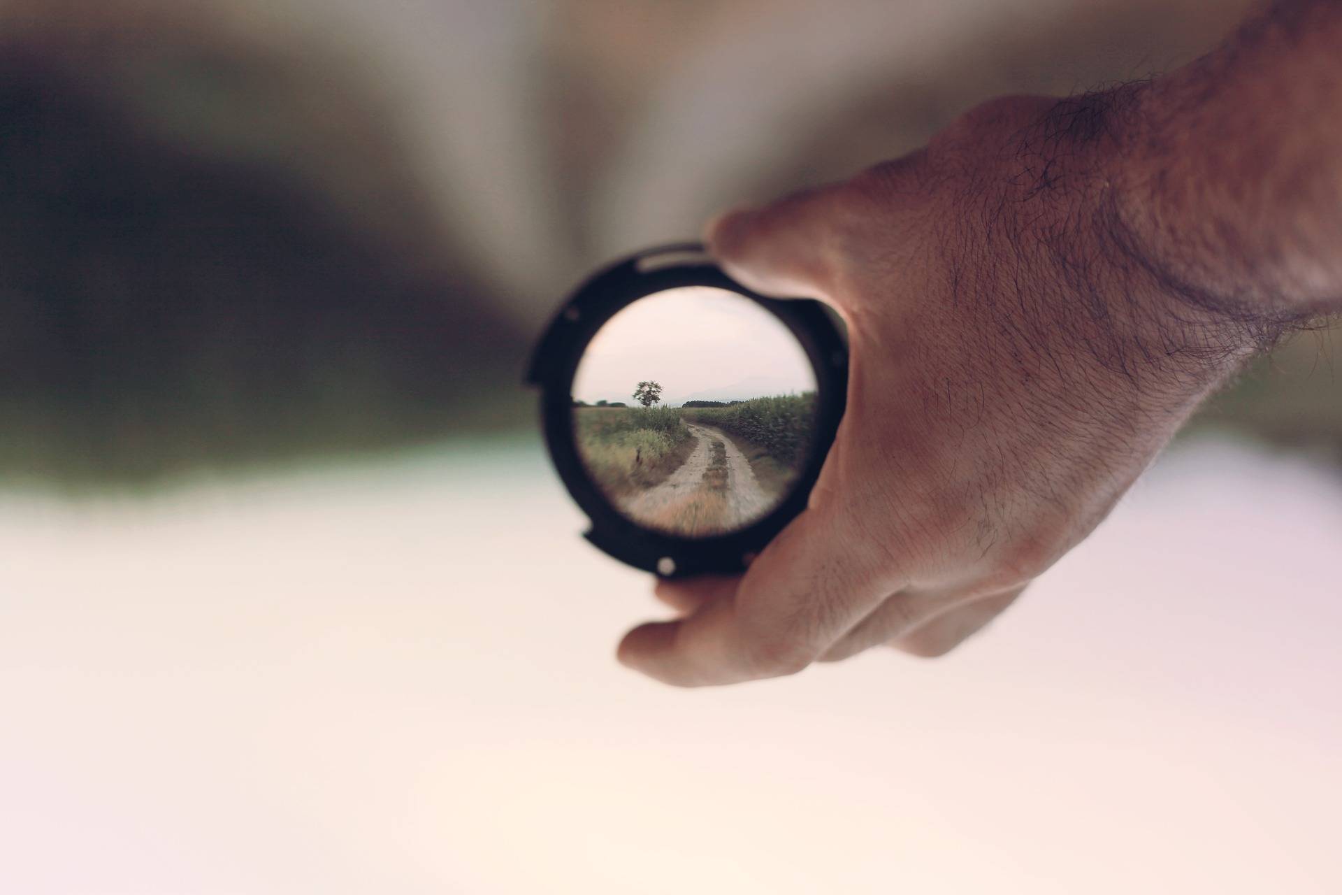 "aujourd’hui, notre discours est à contre-courant du pessimisme ambiant" (Pixabay/SplitShire)