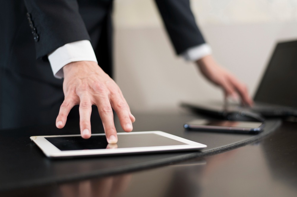 Fondée en 2013, Yousign revendique plus de 20 000 clients en Europe (Freepik Premium) Signature-electronique-Bpifrance-entre-capital-Yousign