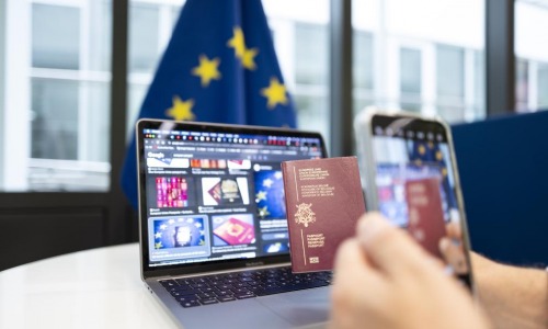 Vers un passeport dématérialisé en Europe (Commission européenne) Europe-envisage-numerisation-passeports-cartes-identite