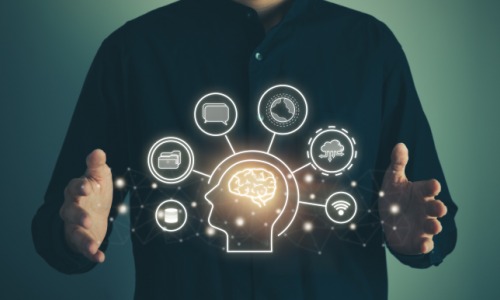 Rendez-vous le 18 septembre pour découvrir le témoignage du Groupe ESTYA autour de la gestion des connaissances ! (Freepik/Kitinut) concept-de-technologie-de-l-information-numerique-homme-d-affaires-touchant-l-ecran-d-intelligence-artificielle-ai