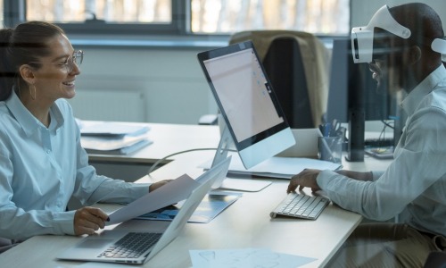 L'IA générative est vectrice de changement et d'adaptation pour les professionnels (Freepik). ia-generatives-defis-professionnels