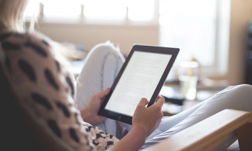 nombre-lecteurs-livres-numerique-double-cinq-ans