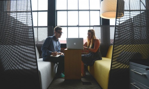 Les start-up françaises ont levé 5,4 milliards d’euros en 2020 (Pixabay / StartupStockPhotos) Atouts et faiblesses de l'innovation française