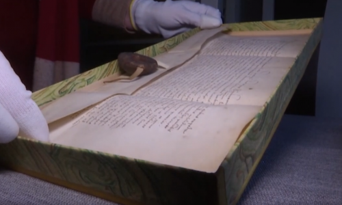 Ukraine-archivistes-chevet-patrimoine